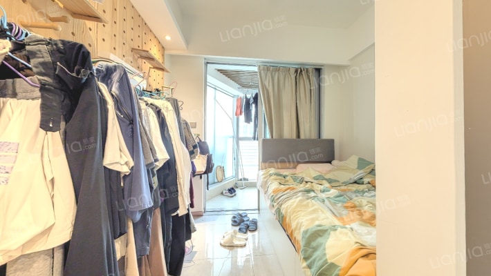 新世界大厦二手房实景图