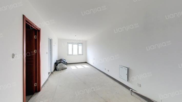 明秀秀山苑二手房实景图