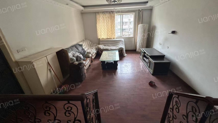 维丰小区二手房实景图