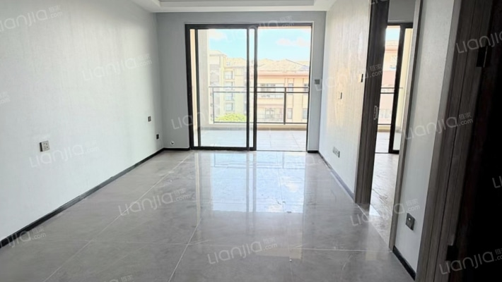 中南漫悦湾二手房实景图