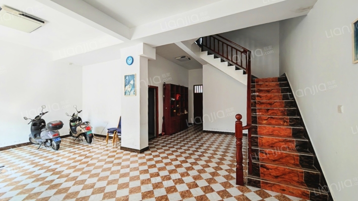 育才里二手房实景图