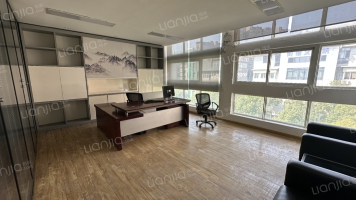 卓尔优势企业总部基地二手房实景图