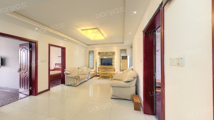 和盛林荫水岸二手房实景图