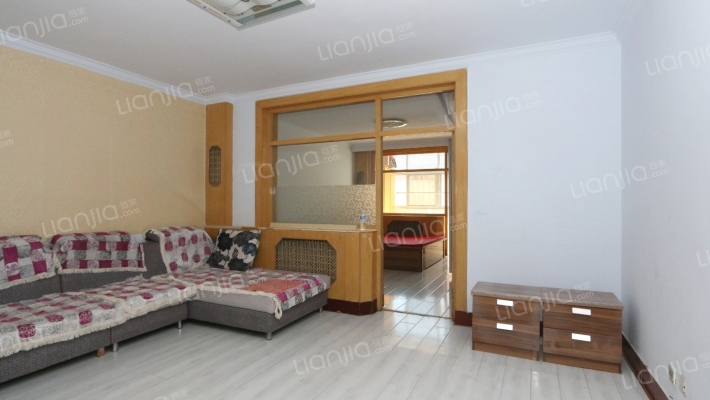 建行家属楼二手房实景图