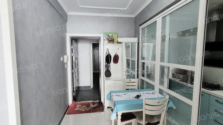 金阳瑞景 2室1厅 南-客厅