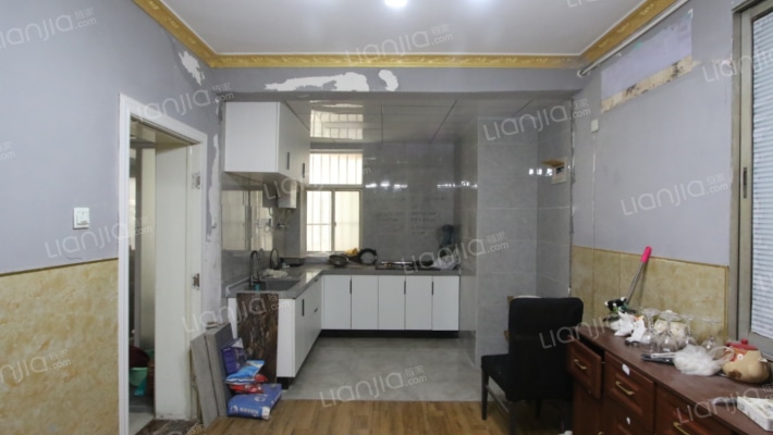 物价局宿舍二手房实景图