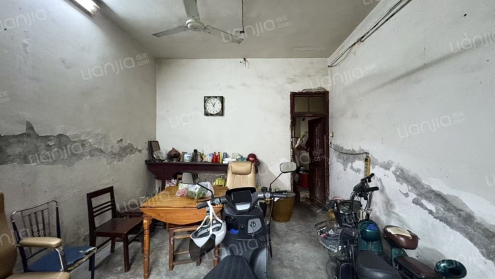 五里新村二手房实景图