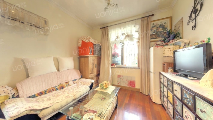 四达路220弄二手房实景图