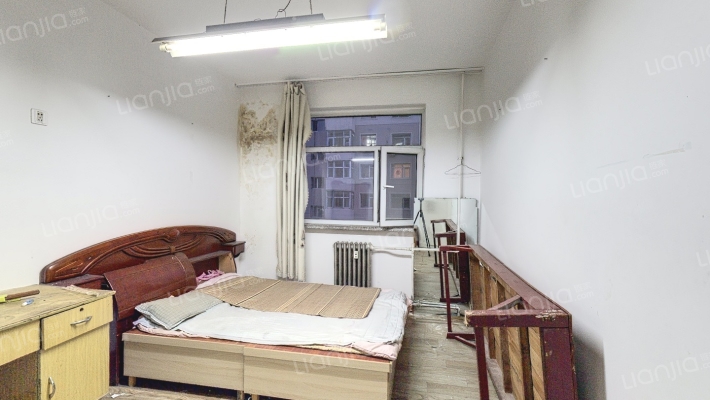 党校宿舍二手房实景图