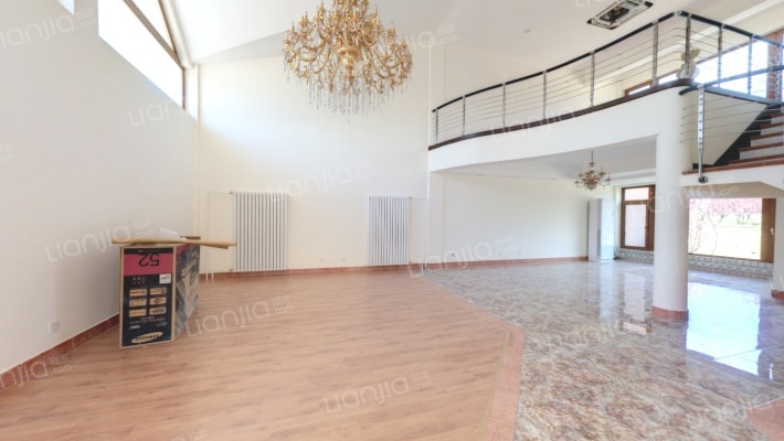 都市芳园碧湖园二手房实景图