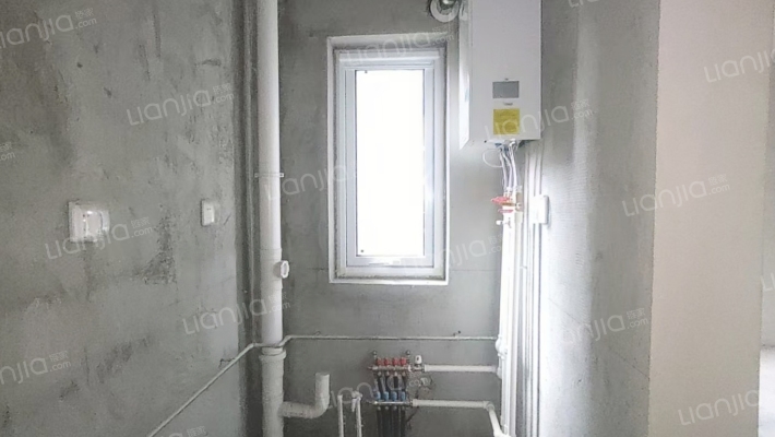 三利中和城C区南向两居室采光好，交通便利门口838车站-厨房