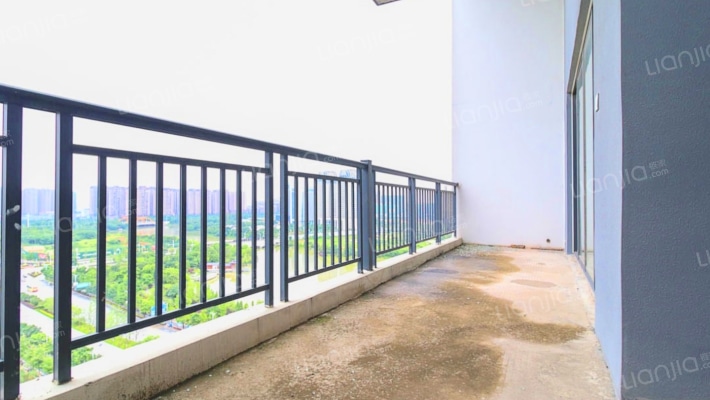 桂林市政府旁国奥小区大复式楼，一线江景房-阳台B