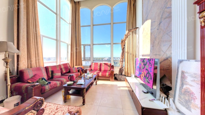 龙熙顺景丁区二手房实景图