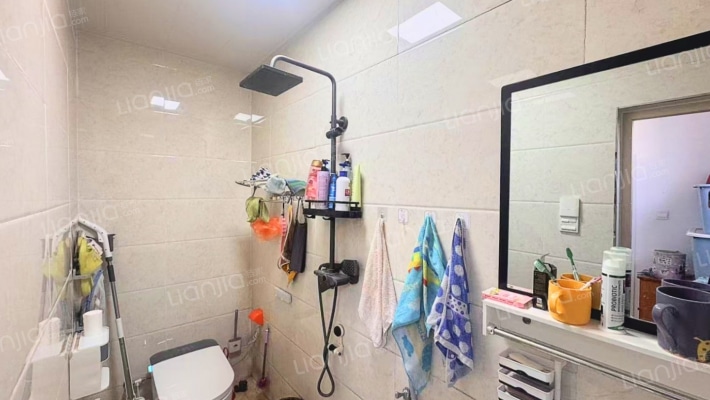 拐弯胡同 3室2厅 南 北-卫生间B