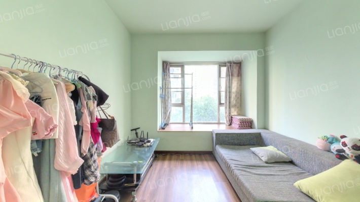 四季康城二手房实景图