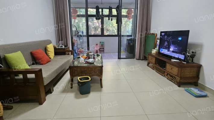 石梅山庄一期二手房实景图