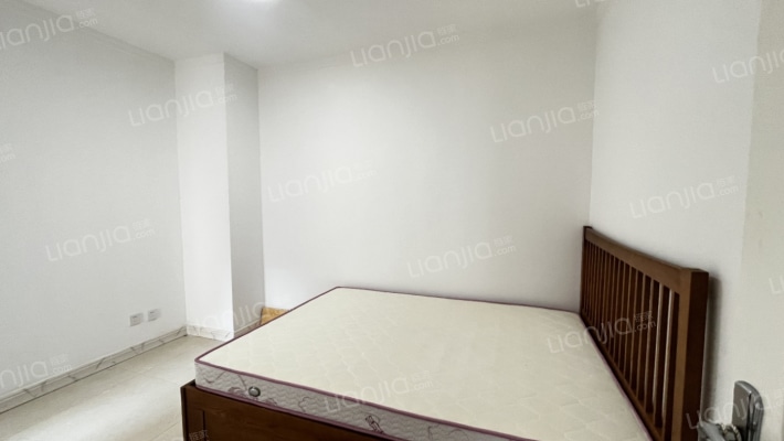 卓悦城 2室1厅 南-卧室B