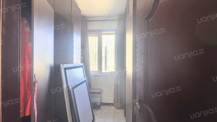 北京界三利中和城一期四居室精装修，南北通透，位置好-书房