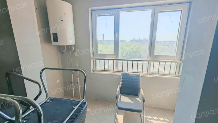 地质嘉园 3室2厅 南 北-阳台