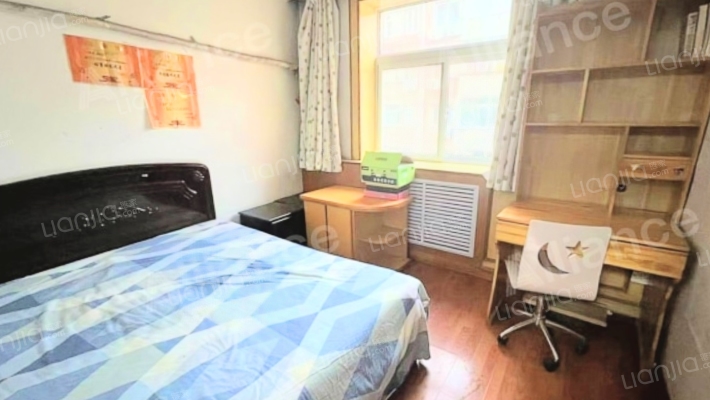 三处家属院 3室1厅 南 北-卧室A