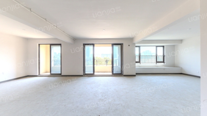 紫宸华府二手房实景图