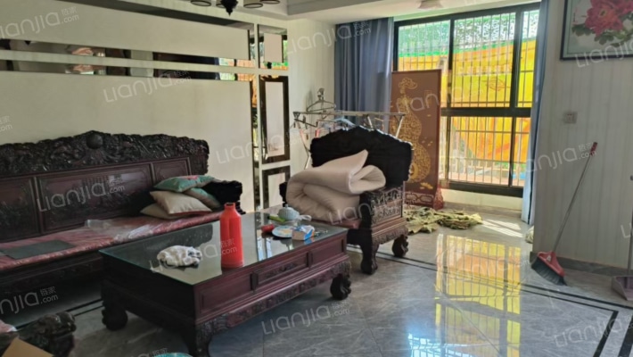 恭仁苑二手房实景图