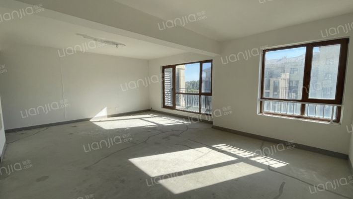 高铁新干线 3室1厅 南 北-客厅