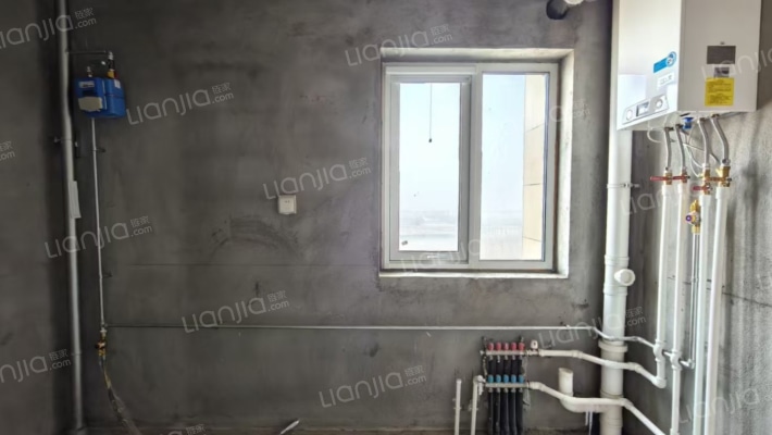 急售三利C区小三居，三阳开泰户型，价格美丽-厨房