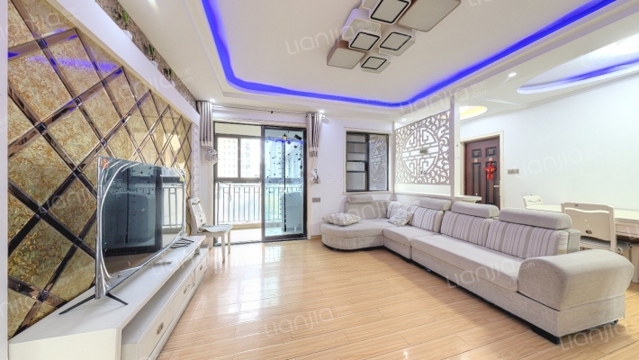 沿海翡丽公馆A区二手房实景图