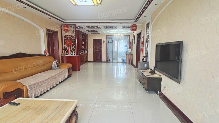 东城名苑二手房实景图