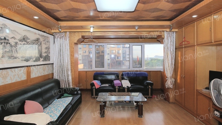 糖酒公寓二手房实景图