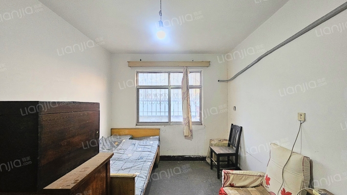 植物油厂宿舍二手房实景图