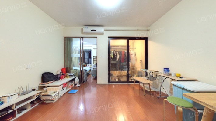 凯德都会晶彩二手房实景图