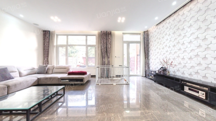 璞缇墅二手房实景图