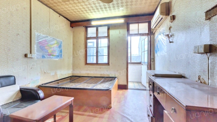 解放街302号二手房实景图