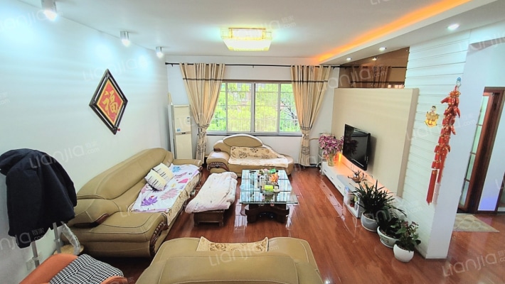 岳阳体校职院东院小区二手房实景图