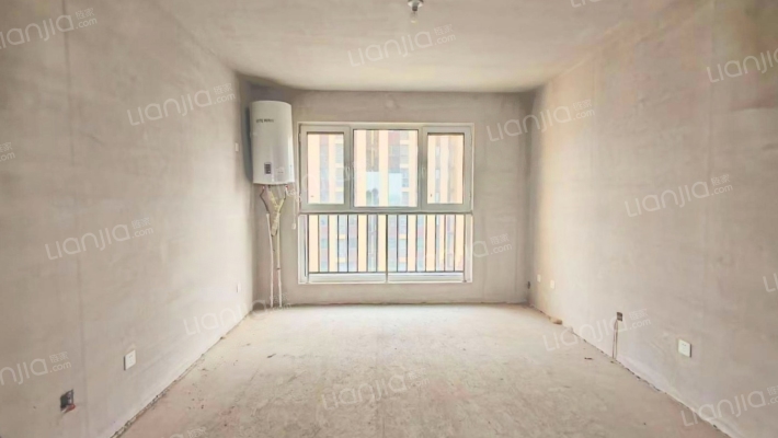 三利中和城采光好，位置好，门口838车站，小区环境好-客厅