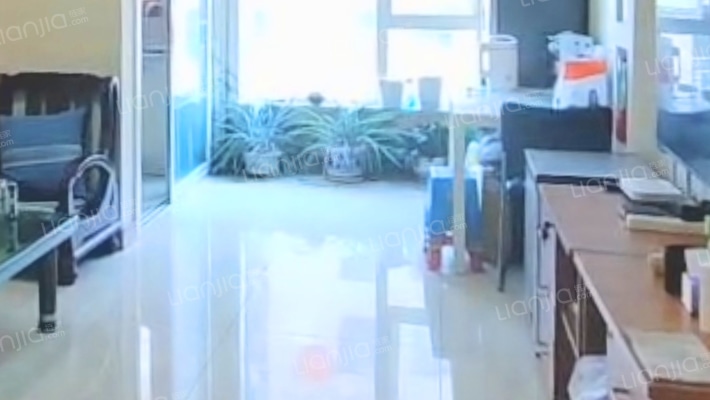 钻石复式精装修两居中高楼层拎包入住-客厅