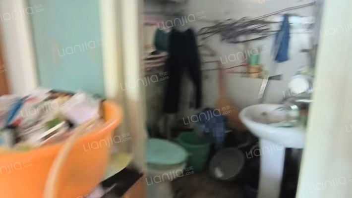 范阳路 矿山局南院 南北通透两居   低楼层-卫生间