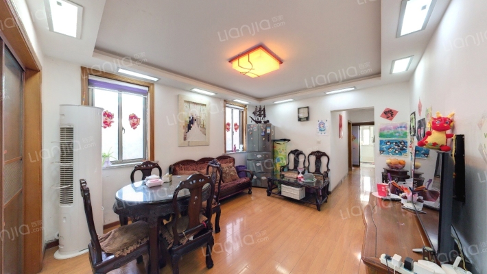 凌云公寓二手房实景图