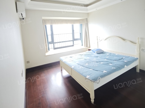 整租·金科天元道一期一组团 4室2厅 东南