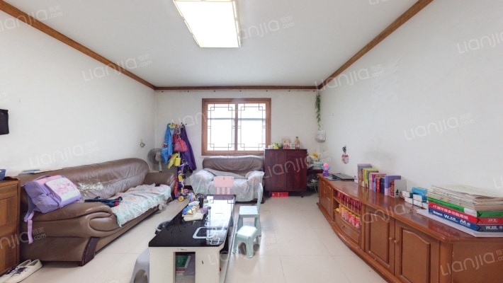 蓝天集团家属院（雪松大道）二手房实景图