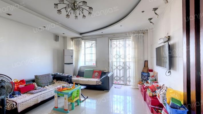 红日花园东区二手房实景图