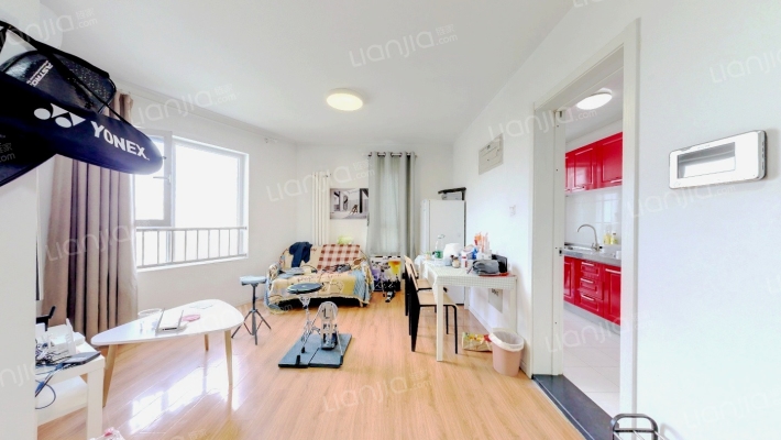 靓景明居二手房实景图