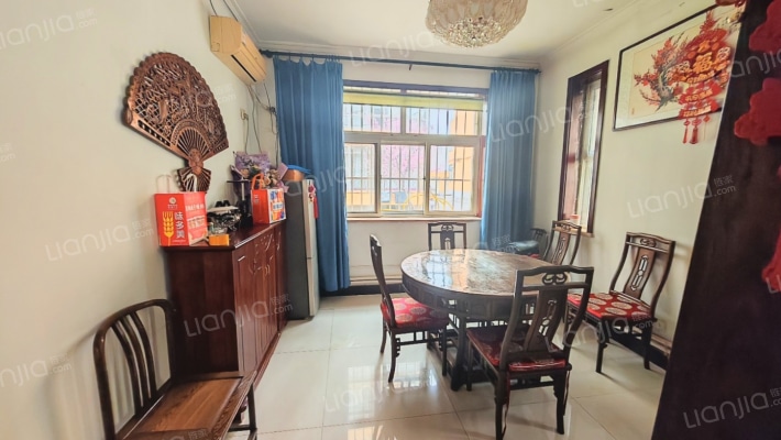 豪门庄园 4室2厅 南 北-餐厅