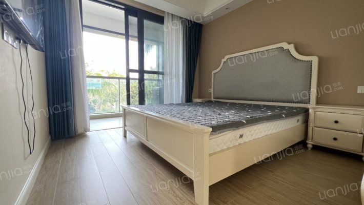 绿城蓝湾小镇·椰林晓风北区二手房实景图