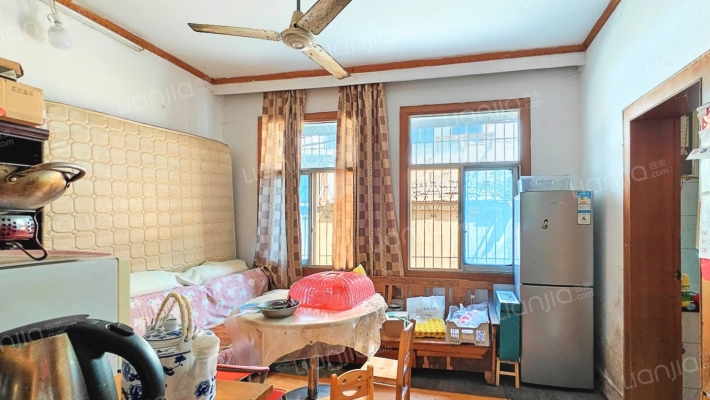 西湖小区二手房实景图