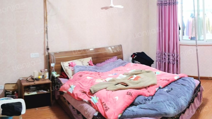 金凤凰装饰城二手房实景图