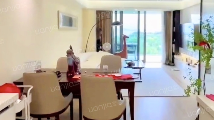 绿城蓝湾小镇·品霞苑二手房实景图