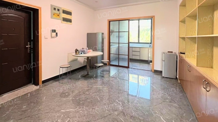 五星佳苑东区二手房实景图